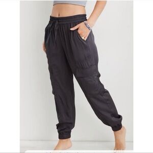 Aerie satin cargo joggers